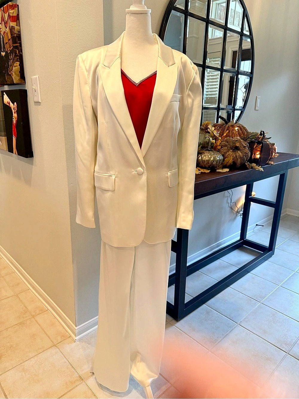 Antonio Melani Women's Ivory Pantsuit Size 14 NWT
